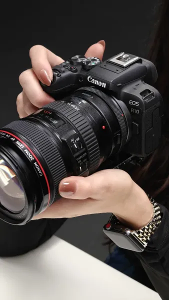 Employee with a camera.